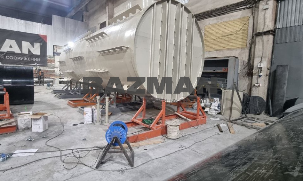 Емкость накопительная для химического производства